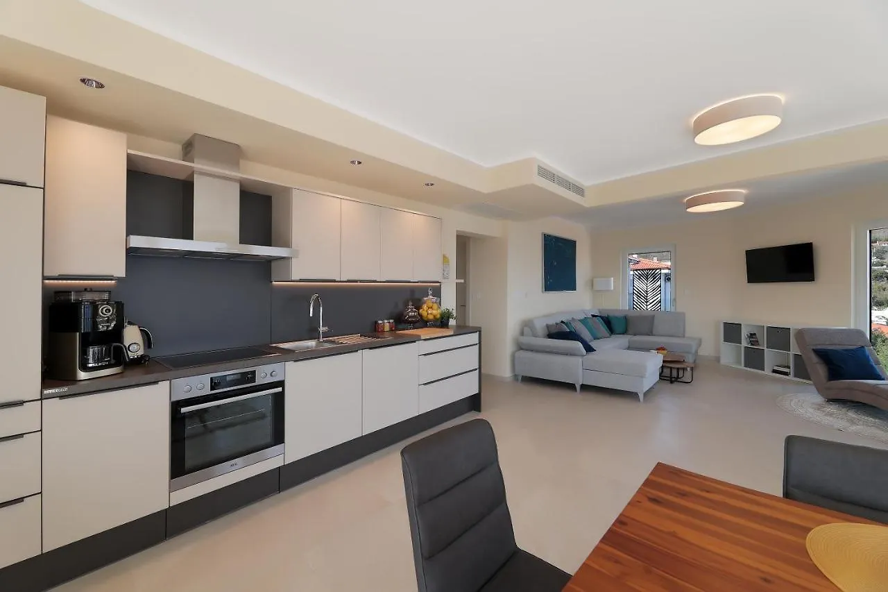 Villa Sunny Icici- Apartment Sky Croatia